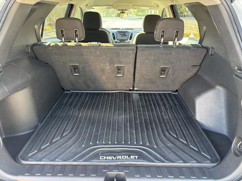 Used 2020 Chevrolet Equinox LS w/ LS Convenience Package image 23