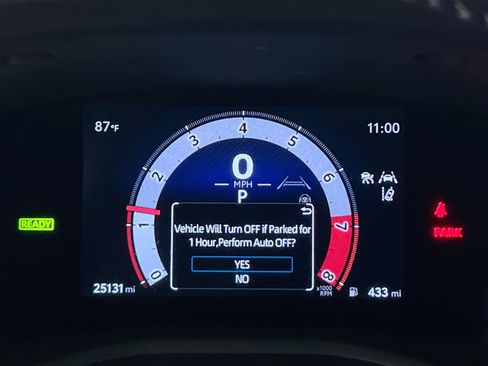 Used 2025 Toyota Camry SE w/ Convenience Package FWD image 20
