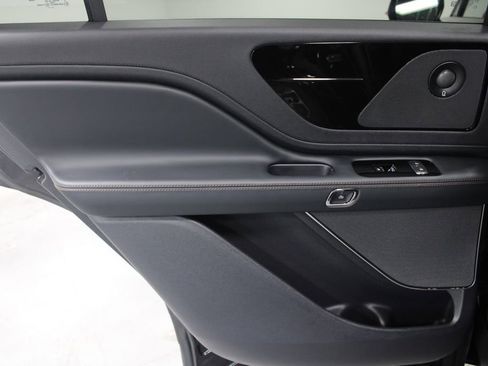 New 2025 Lincoln Aviator 2WD w/ Jet Appearance Package image 25