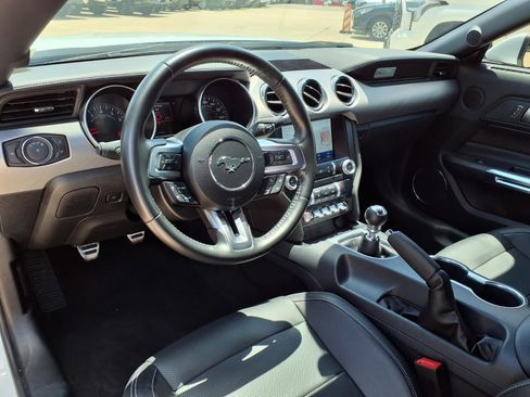 Used 2022 Ford Mustang GT Premium RWD image 10