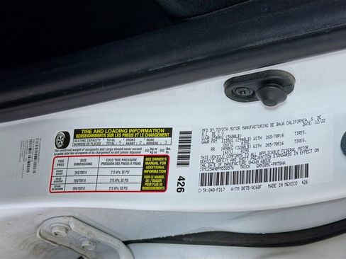 Used 2023 Toyota Tacoma TRD Off-Road image 32