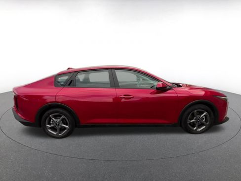 Used 2025 Kia K4 LXS image 16