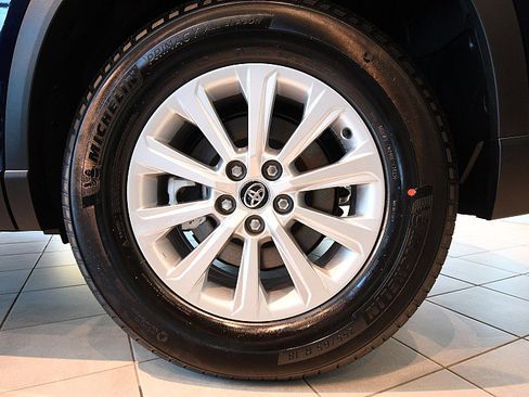 New 2026 Toyota Grand Highlander AWD Hybrid image 17