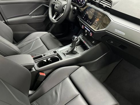 New 2025 Audi Q3 2.0T Premium image 29