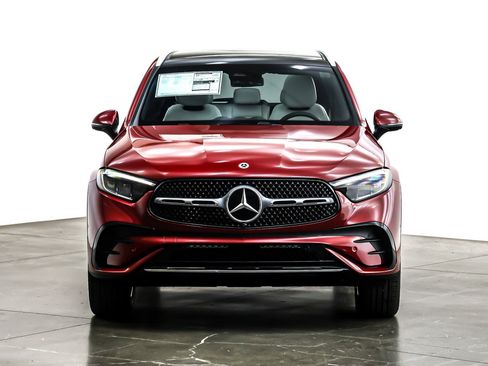 New 2026 Mercedes-Benz GLC 300 image 2