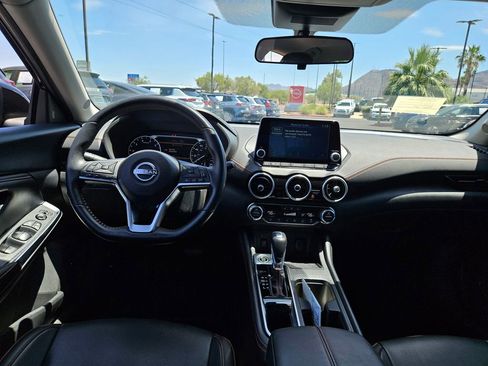 Used 2025 Nissan Sentra SR w/ SR Premium Package FWD image 11