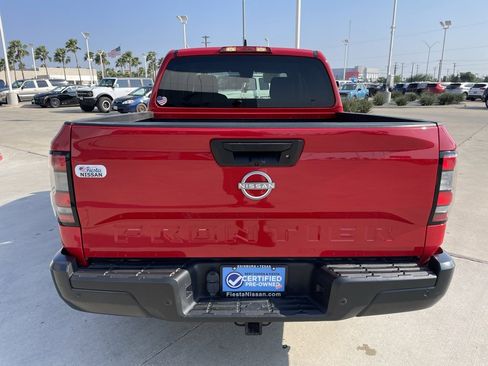 Certified 2024 Nissan Frontier S w/ Technology Package image 4
