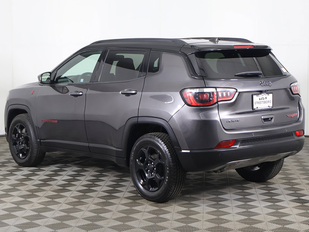 Used 2024 Jeep Compass Trailhawk AWD/4WD image 7