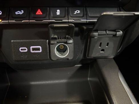 Used 2021 Chevrolet Silverado 1500 RST w/ All Star Edition Plus image 35