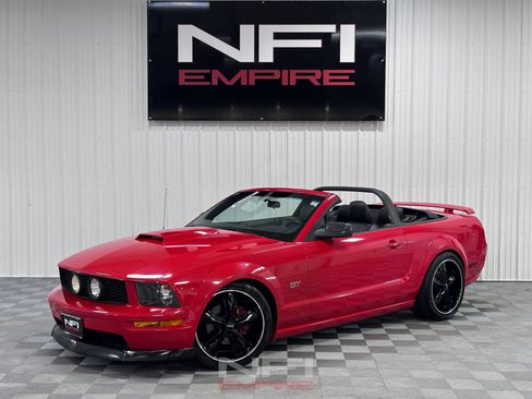 Used 2006 Ford Mustang GT Premium RWD image 1