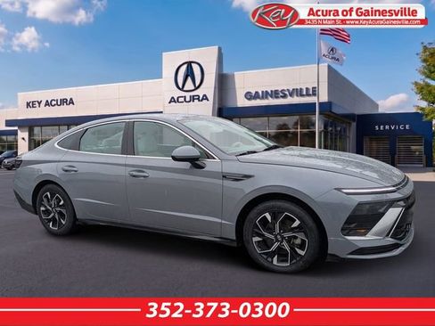 Used 2024 Hyundai Sonata SEL FWD image 1