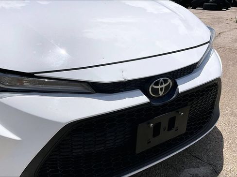 Used 2021 Toyota Corolla LE FWD image 34