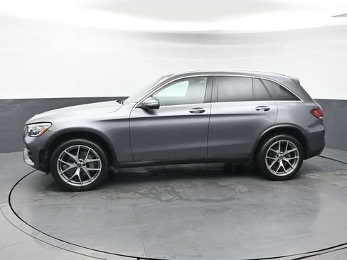 Used 2021 Mercedes-Benz GLC 300 4MATIC image 2