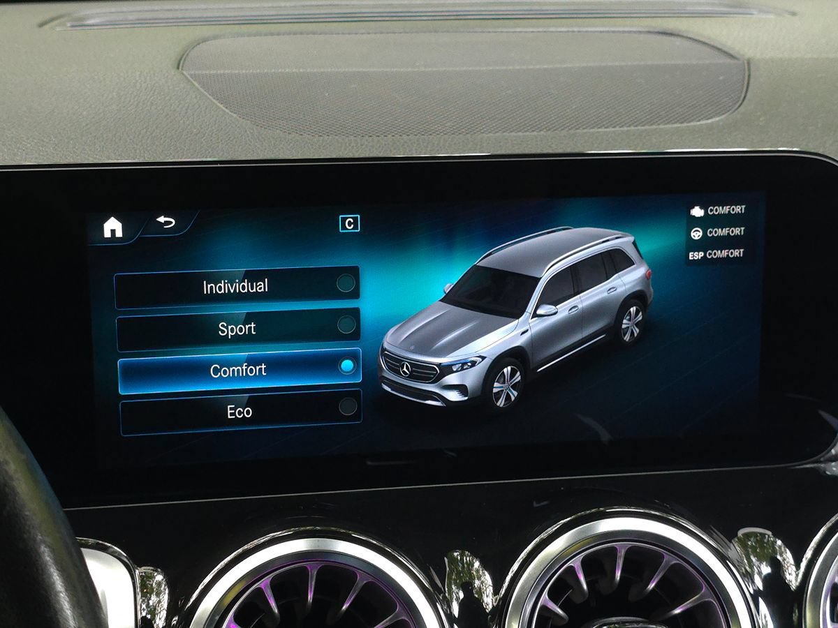 Used 2023 Mercedes-Benz EQB 300 4MATIC w/ Pinnacle Package image 50