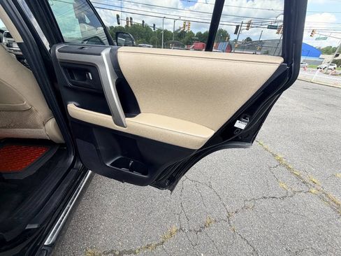 Used 2010 Toyota 4Runner Limited AWD/4WD image 69