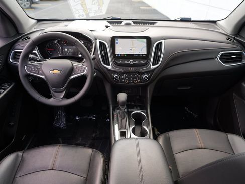 Used 2024 Chevrolet Equinox Premier AWD/4WD image 27