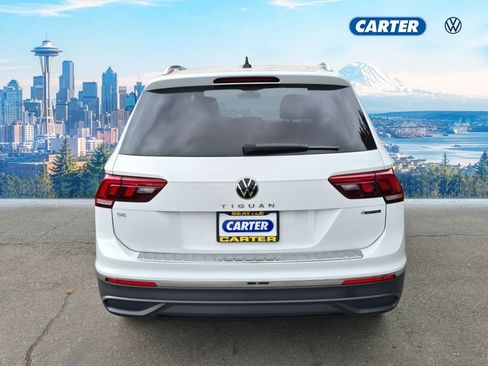 Used 2022 Volkswagen Tiguan SE AWD/4WD image 4
