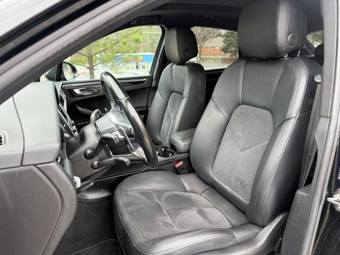 Used 2018 Porsche Macan Sport Edition image 35
