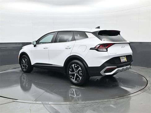 Used 2024 Kia Sportage EX image 7