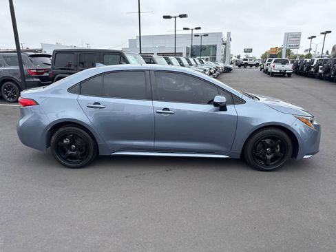 Used 2022 Toyota Corolla LE FWD image 9
