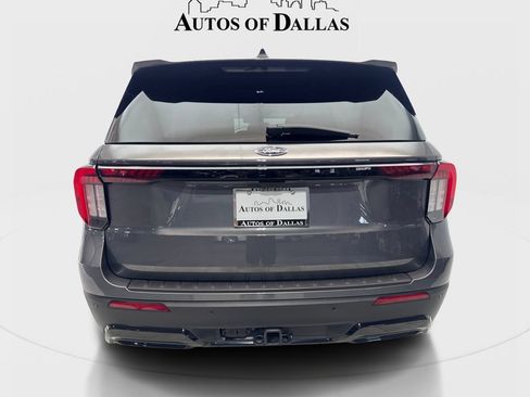 Used 2025 Ford Explorer ST-Line w/ Premium Package RWD image 7