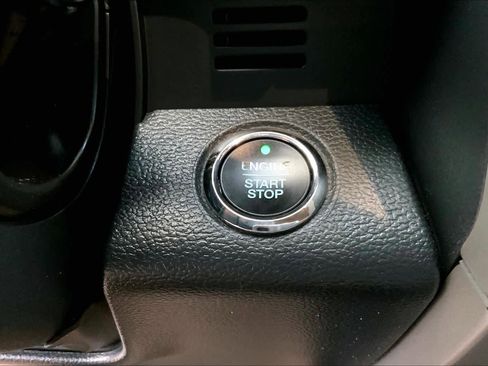 Certified 2022 Ford F250 Lariat w/ Lariat Ultimate Package image 29