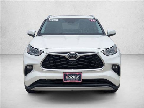 Used 2020 Toyota Highlander Platinum FWD image 2