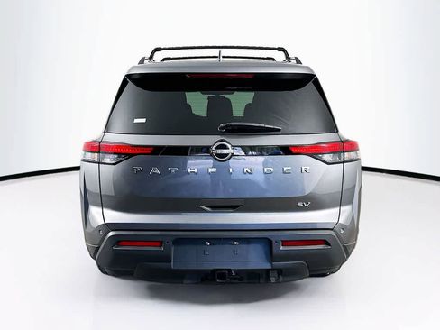 Used 2022 Nissan Pathfinder SV w/ SV Premium Package FWD image 5