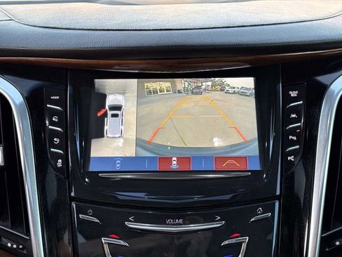 Used 2019 Cadillac Escalade ESV Premium Luxury w/ LPO, Radiant Package image 28