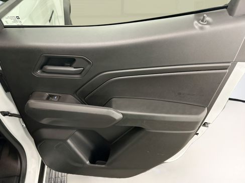 Used 2025 Chevrolet Colorado Trail Boss w/ LPO, Tailgate Decal Package AWD/4WD image 30