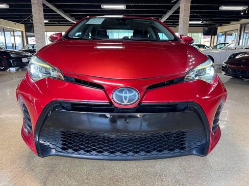Used 2019 Toyota Corolla SE FWD image 3
