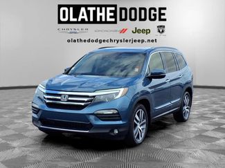 Used 2017 Honda Pilot Elite video 1