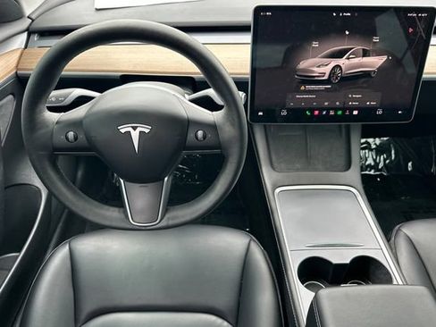 Used 2022 Tesla Model 3 Long Range AWD/4WD image 16