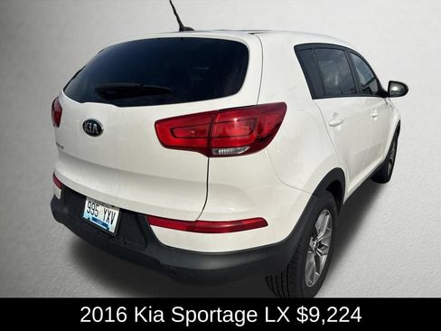 Used 2016 Kia Sportage LX AWD/4WD image 3