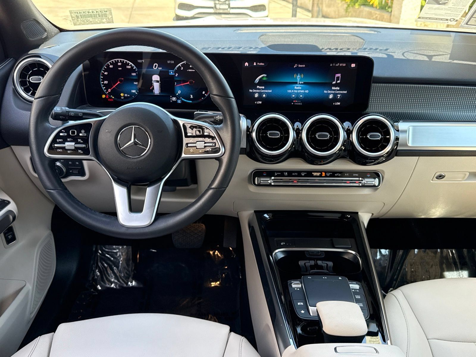 Used 2022 Mercedes-Benz GLB 250 image 41