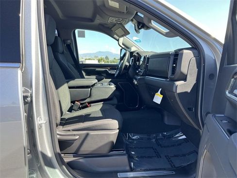 New 2026 GMC Sierra 2500 SLE w/ SLE Value Package; image 32