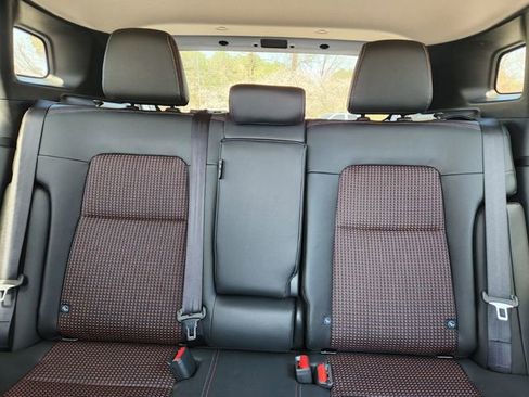New 2026 Nissan Kicks SR FWD image 10