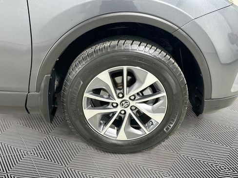 Used 2018 Toyota RAV4 XLE AWD/4WD image 20
