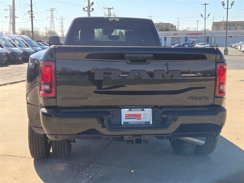 New 2026 RAM 3500 Big Horn AWD/4WD image 15