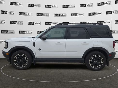 Used 2024 Ford Bronco Sport Outer Banks w/ Tech Package AWD/4WD image 3