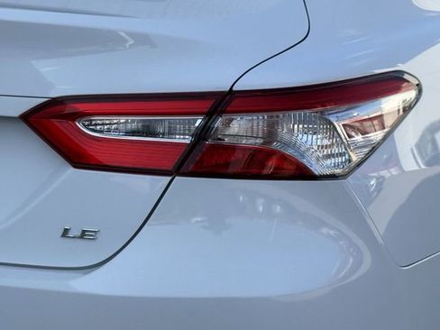 Used 2020 Toyota Camry LE image 6