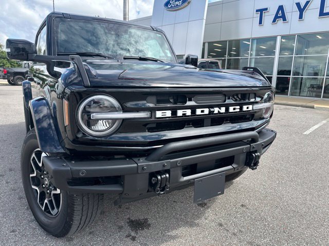 Used 2024 Ford Bronco Outer Banks AWD/4WD image 5