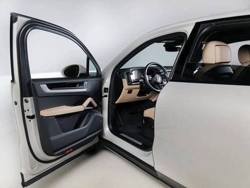 New 2026 Porsche Cayenne AWD/4WD image 27