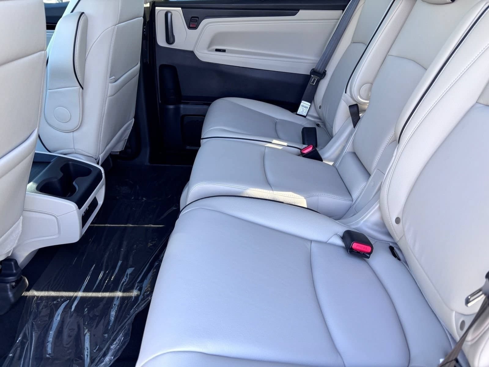 New 2027 Honda Odyssey Touring image 13