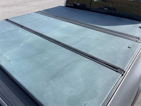 Used 2020 Toyota Tacoma Limited image 4