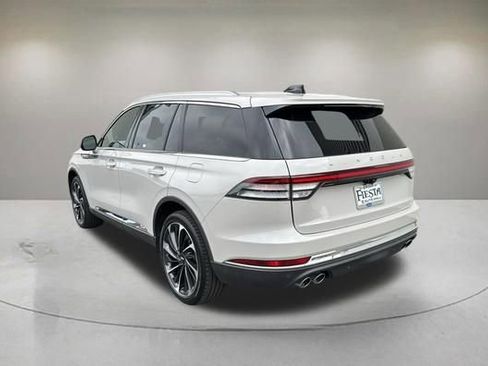 Used 2025 Lincoln Aviator Reserve w/ Equipment Group 201A AWD/4WD image 4