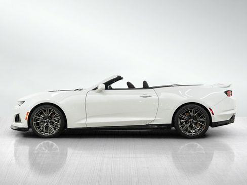 Used 2023 Chevrolet Camaro ZL1 RWD image 2