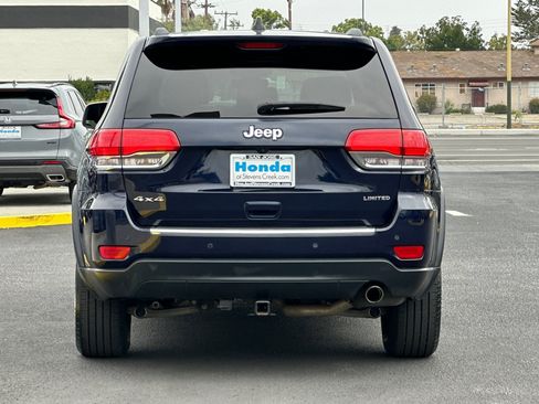 Used 2017 Jeep Grand Cherokee Limited w/ Luxury Group II AWD/4WD image 10