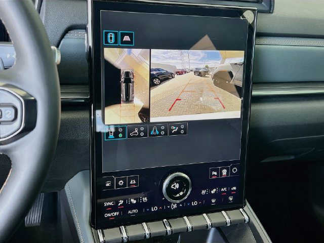 New 2027 GMC Terrain AT4 w/ Convenience Package III AWD/4WD image 9