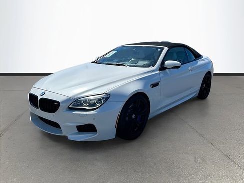 Used 2018 BMW M6 Convertible RWD image 3